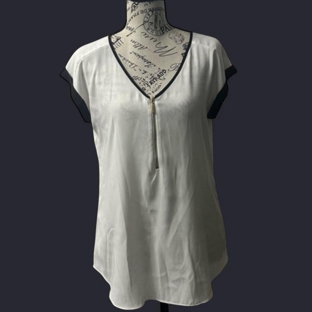 Express Half Zip Satin V-Neck Short Cuff Sleeve Gramercy Tee in White